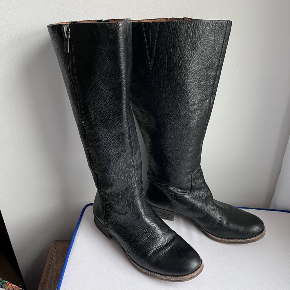 Naya Boots - Picture 2 of 7